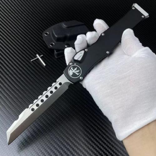 Microtech Halo 6 with Black Handle