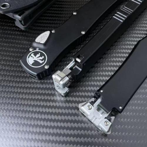 Microtech Halo 6 with Black Handle