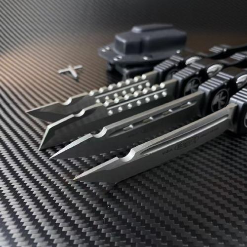 Microtech Halo 6 with Black Handle