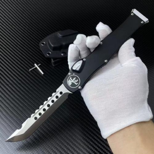 Microtech Halo 6 with Black Handle