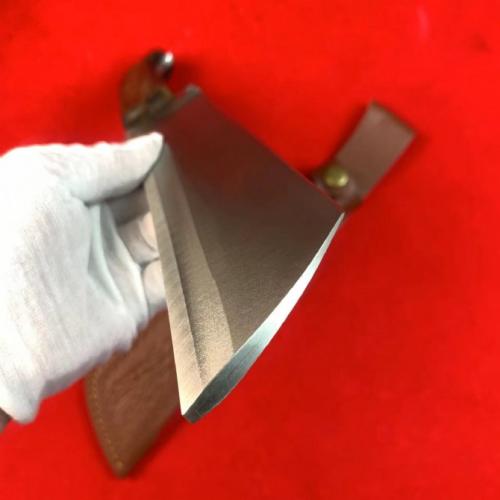 Beast Breaching Knife