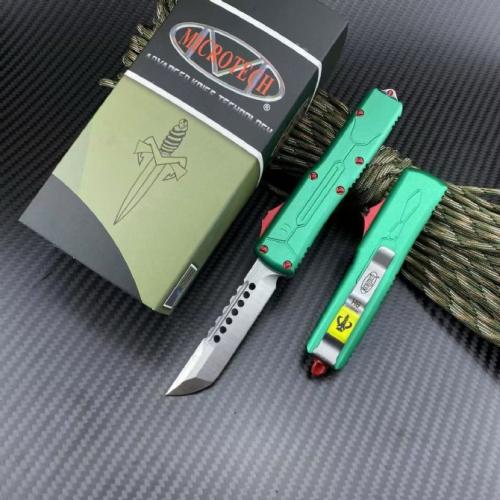 Introducing the Microtech UT85 Bounty Hunter Medium: a perfect blend of precision engineering and bold design. Crafted f